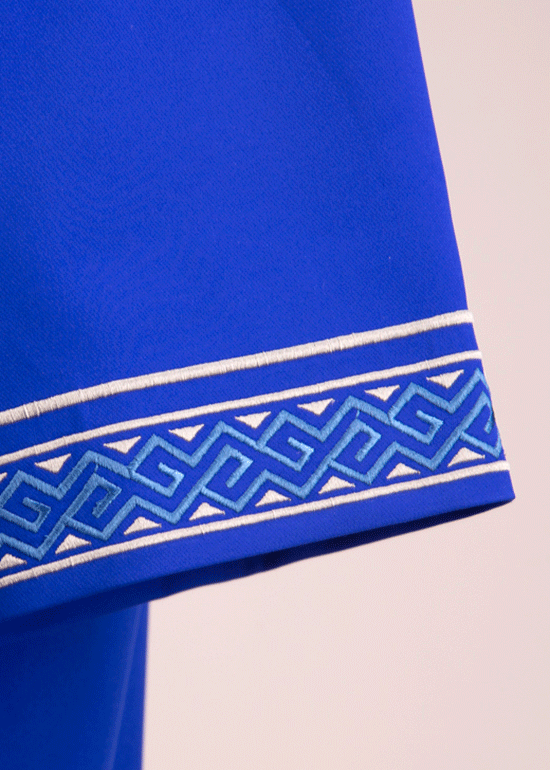 6. CLOSE SLEEVE STUDENT